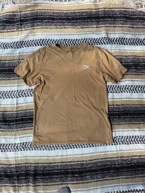 Nike Tan Brown Short-Sleeve Logo Tee
